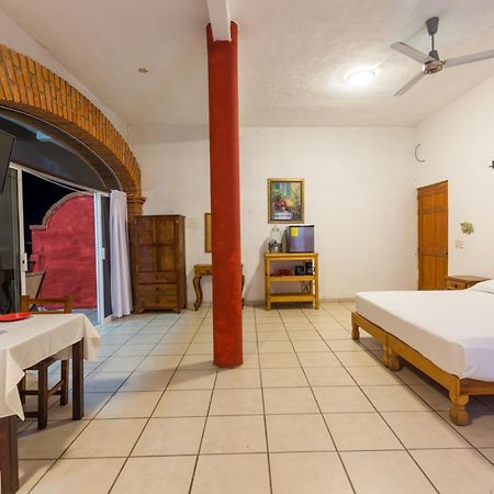 Traditional Sierra Leon Oceanfront Rooms - Adults Only Puerto Vallarta Ngoại thất bức ảnh