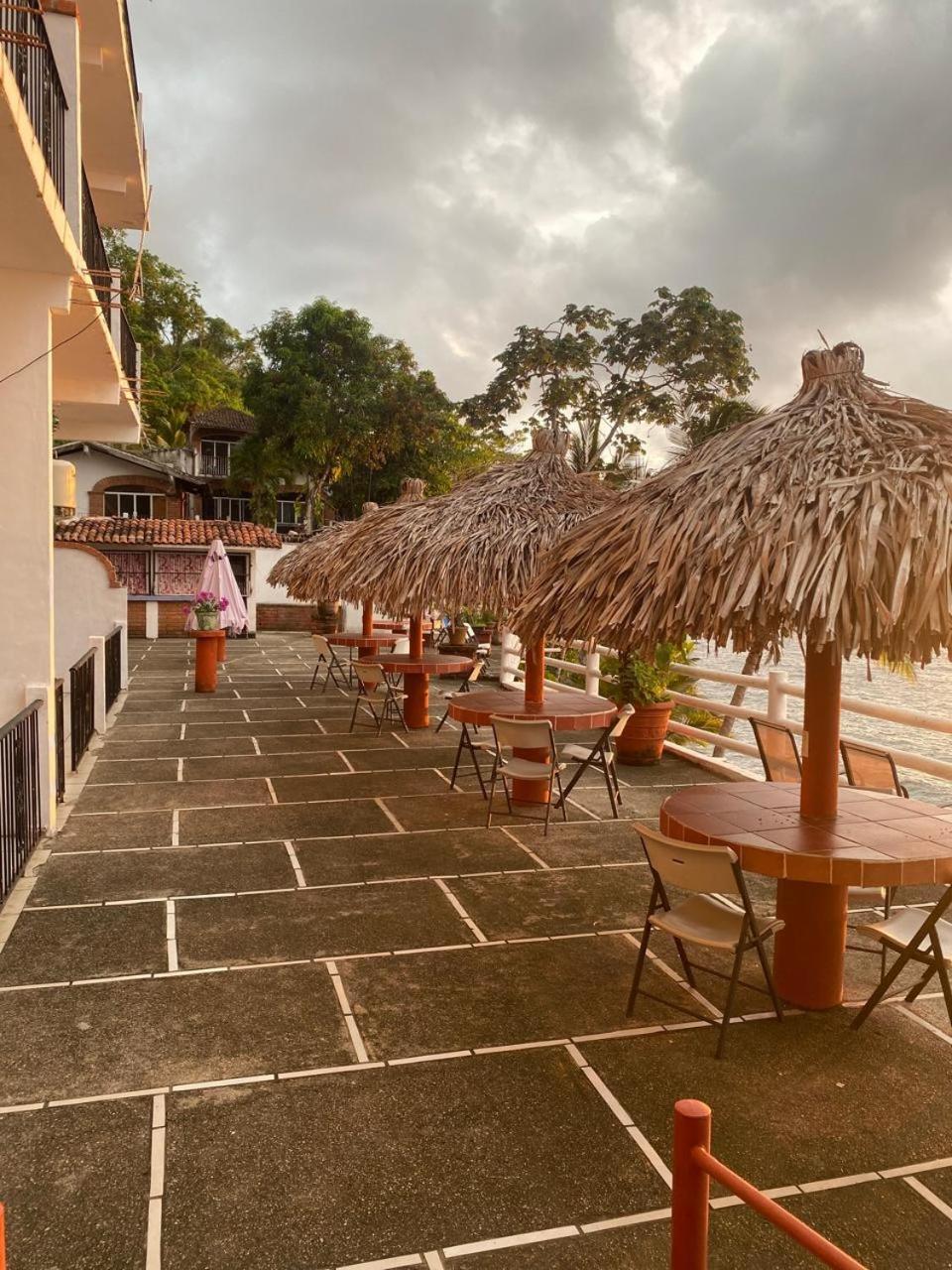 Traditional Sierra Leon Oceanfront Rooms - Adults Only Puerto Vallarta Ngoại thất bức ảnh