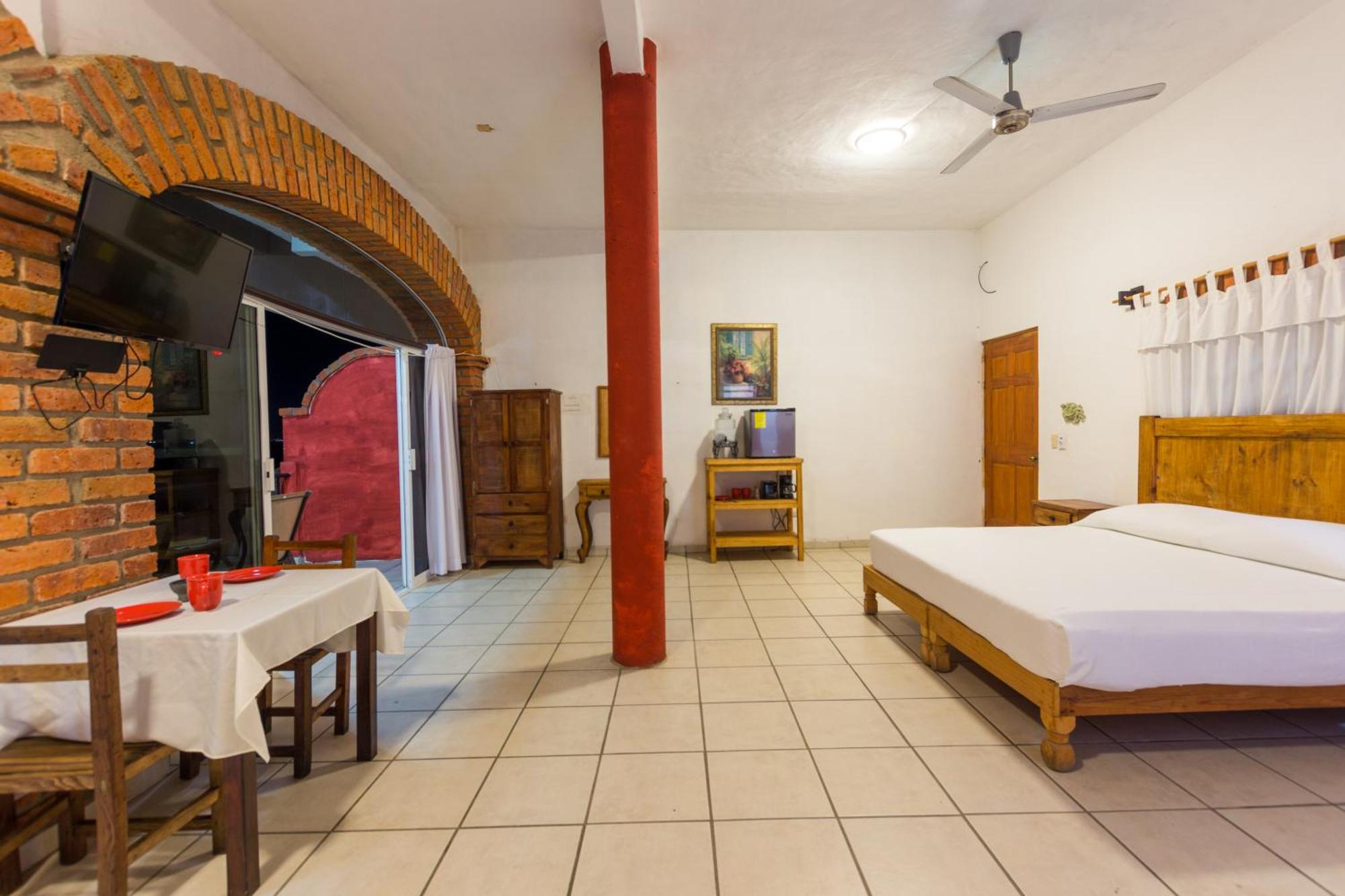 Traditional Sierra Leon Oceanfront Rooms - Adults Only Puerto Vallarta Ngoại thất bức ảnh