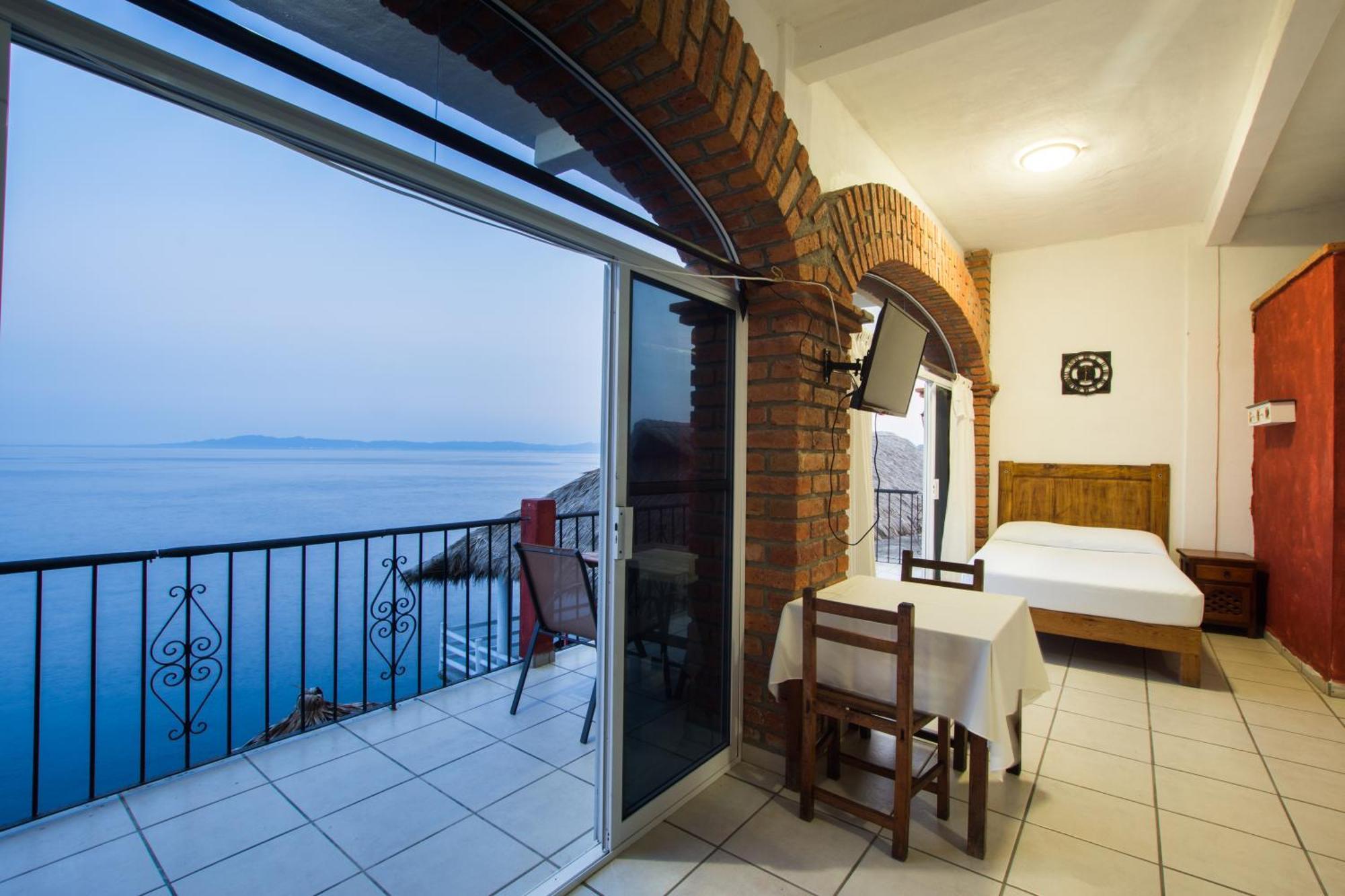 Traditional Sierra Leon Oceanfront Rooms - Adults Only Puerto Vallarta Ngoại thất bức ảnh
