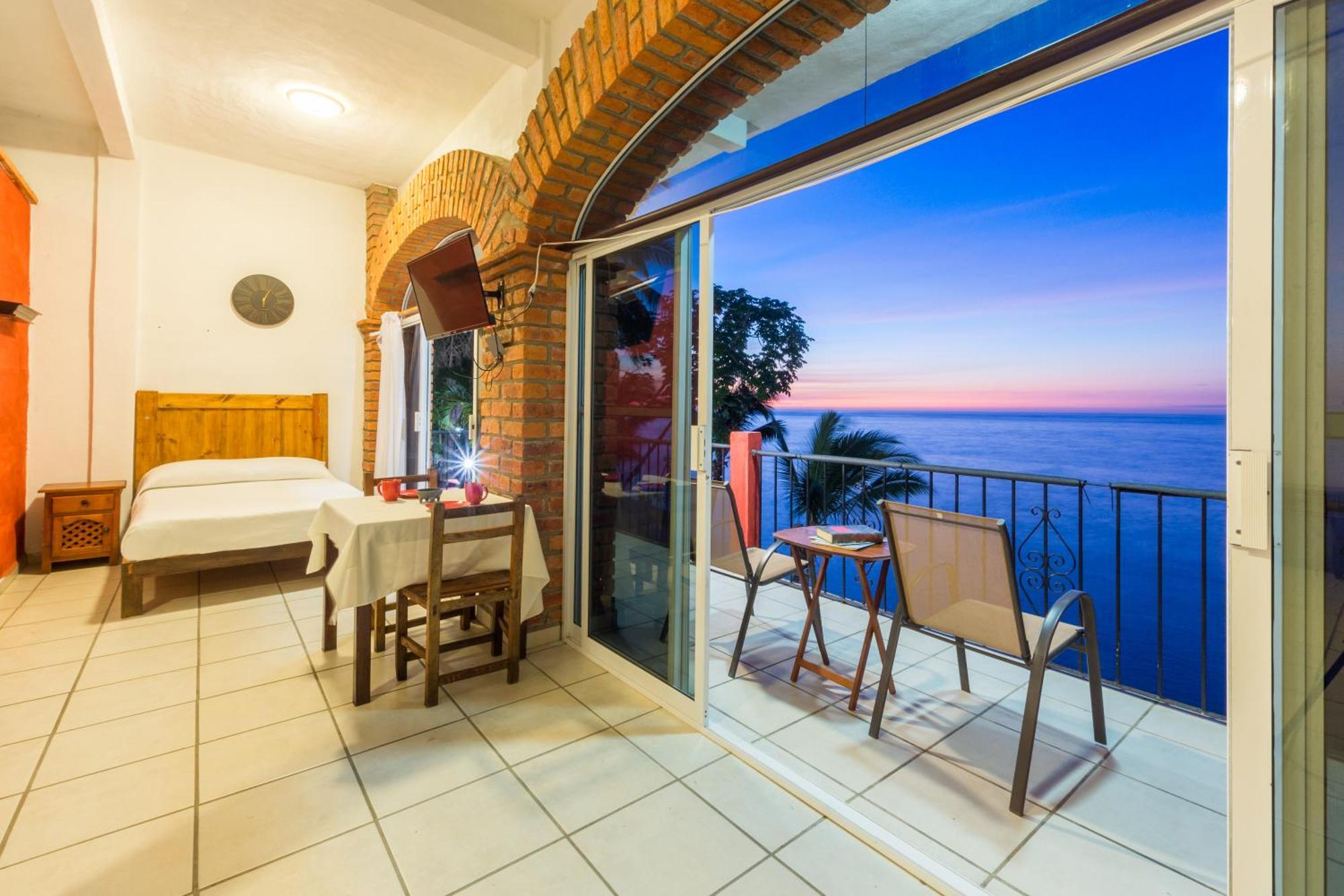 Traditional Sierra Leon Oceanfront Rooms - Adults Only Puerto Vallarta Ngoại thất bức ảnh