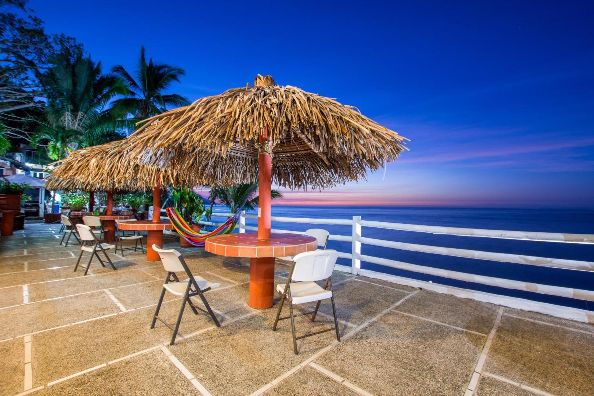 Traditional Sierra Leon Oceanfront Rooms - Adults Only Puerto Vallarta Ngoại thất bức ảnh