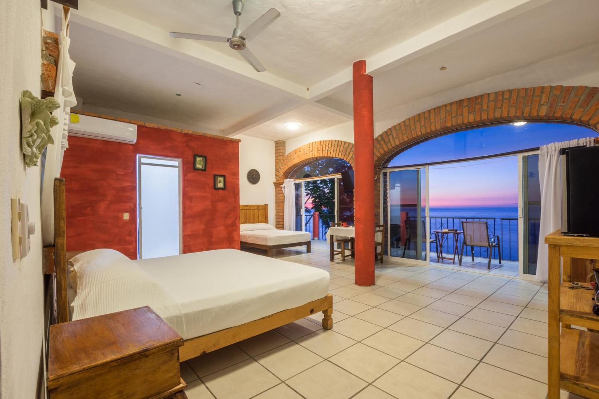 Traditional Sierra Leon Oceanfront Rooms - Adults Only Puerto Vallarta Ngoại thất bức ảnh