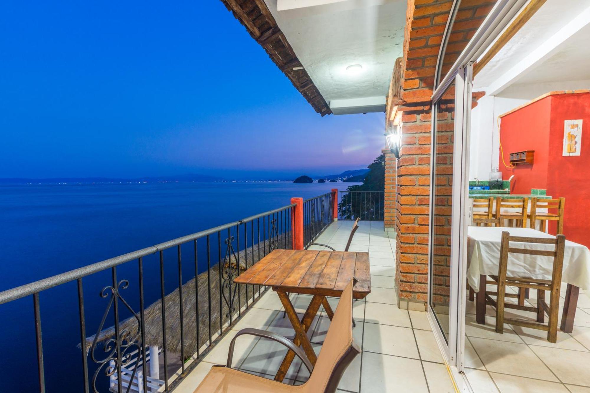 Traditional Sierra Leon Oceanfront Rooms - Adults Only Puerto Vallarta Ngoại thất bức ảnh