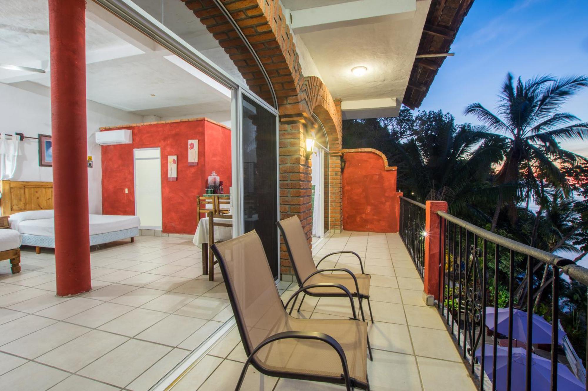 Traditional Sierra Leon Oceanfront Rooms - Adults Only Puerto Vallarta Ngoại thất bức ảnh