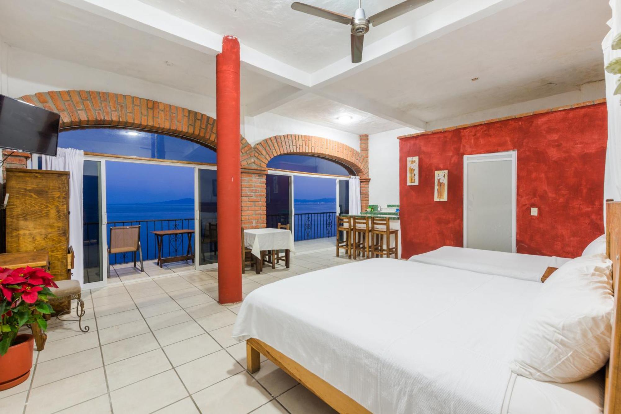 Traditional Sierra Leon Oceanfront Rooms - Adults Only Puerto Vallarta Ngoại thất bức ảnh